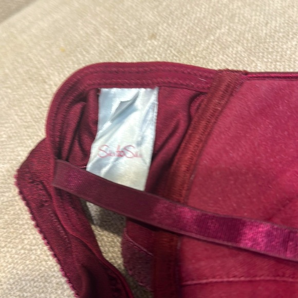 Skin to Skin bra sz 34A - Picture 3 of 4